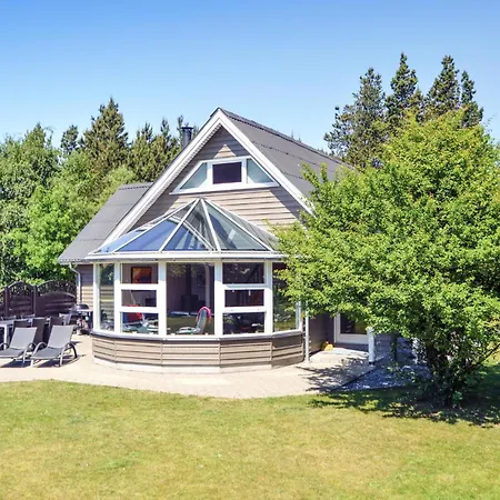 Beautiful Home In Blavand With Sauna Blavand